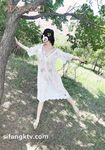 重磅推薦！淫盪肥臀人妻母狗【見過騷的 沒見過這么騷的】喜歡戶外露出，喜歡被很多男人操