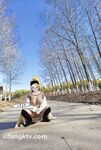 重磅推薦！淫盪肥臀人妻母狗【見過騷的 沒見過這么騷的】喜歡戶外露出，喜歡被很多男人操