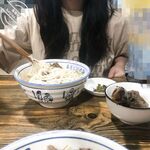 姐弟亂倫 小哥精蟲上腦 強上來大姨媽的無毛白虎姐姐