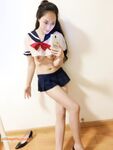 十八線小明星泄密 模特演員出身【鍾小紅】重金定製私拍拉屎撒尿自慰衣架開肛全程出臉