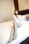 火爆PANS嫩模御姐『小青』新人最新大尺度首爆 無內絲襪 鮑魚超清晰 超級嫩