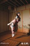 新束縛藝術色影唯美私拍 把極品女神捆綁成粽子 請君品嘗 極品身材 各種捆綁 高清