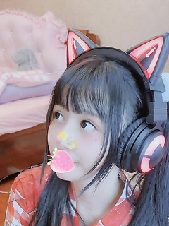 B站網紅主播小精靈蘿莉正妹【賽高淋醬】大尺度私拍 藍色JK揉奶摳穴相當哇塞了