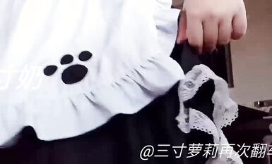 微博紅人極品小嫩比【三寸蘿莉再次翻車】V信群會員福利紫薇潮噴灌腸鴛鴦浴足交 (7)