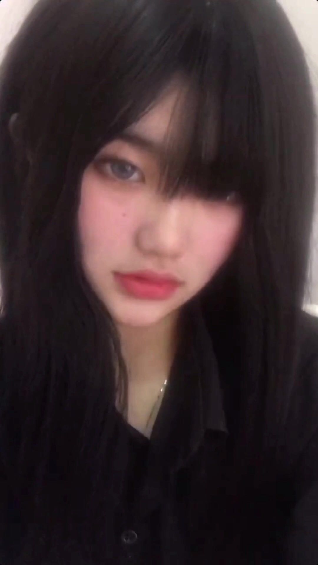 皮皮蝦網紅純欲女神【在下小羊】人前傲女，人後母狗，被金主包養定製私拍各種裸舞紫薇視頻207V (164)