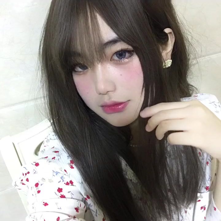 皮皮蝦網紅純欲女神【在下小羊】人前傲女，人後母狗，被金主包養定製私拍各種裸舞紫薇視頻207V (18)