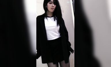 皮皮蝦網紅純欲女神【在下小羊】人前傲女，人後母狗，被金主包養定製私拍各種裸舞紫薇視頻207V (182)