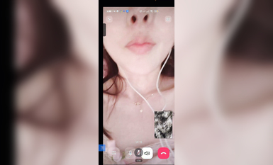 最新《瘋狂抖音》外篇之《抖音擦邊8》各種閃現走光刷邊 走私會議房給男友口愛 這期超精彩5.刺激 (9)