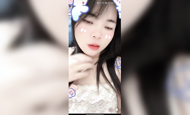 最新《瘋狂抖音》外篇之《抖音擦邊8》各種閃現走光刷邊 走私會議房給男友口愛 這期超精彩3.走光擦邊 (1)