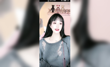 最新《瘋狂抖音》外篇之《抖音擦邊8》各種閃現走光刷邊 走私會議房給男友口愛 這期超精彩4.真空凸點 (3)