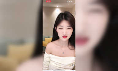 最新《瘋狂抖音》外篇之《抖音擦邊8》各種閃現走光刷邊 走私會議房給男友口愛 這期超精彩1-美女露點 (6)