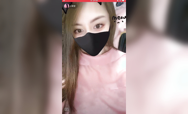 最新《瘋狂抖音》外篇之《抖音擦邊8》各種閃現走光刷邊 走私會議房給男友口愛 這期超精彩1-美女露點 (9)