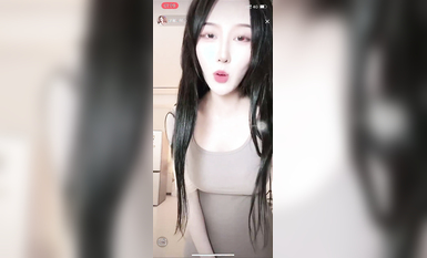 【抖音重磅】人氣女神【草莓小甜心】首次超大尺度露三點【丁姐直播】9月 (3)