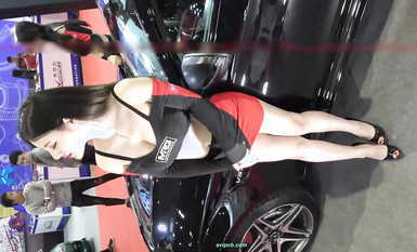 【展会走光】CAS车展模特走光车模 刁鉆摄影师 (21)