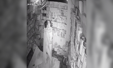 2023最新流出黑客 破解家庭攝像頭偷拍啪啪合集 小哥站著無套搞媳婦逼逼精液流了一地 (16)