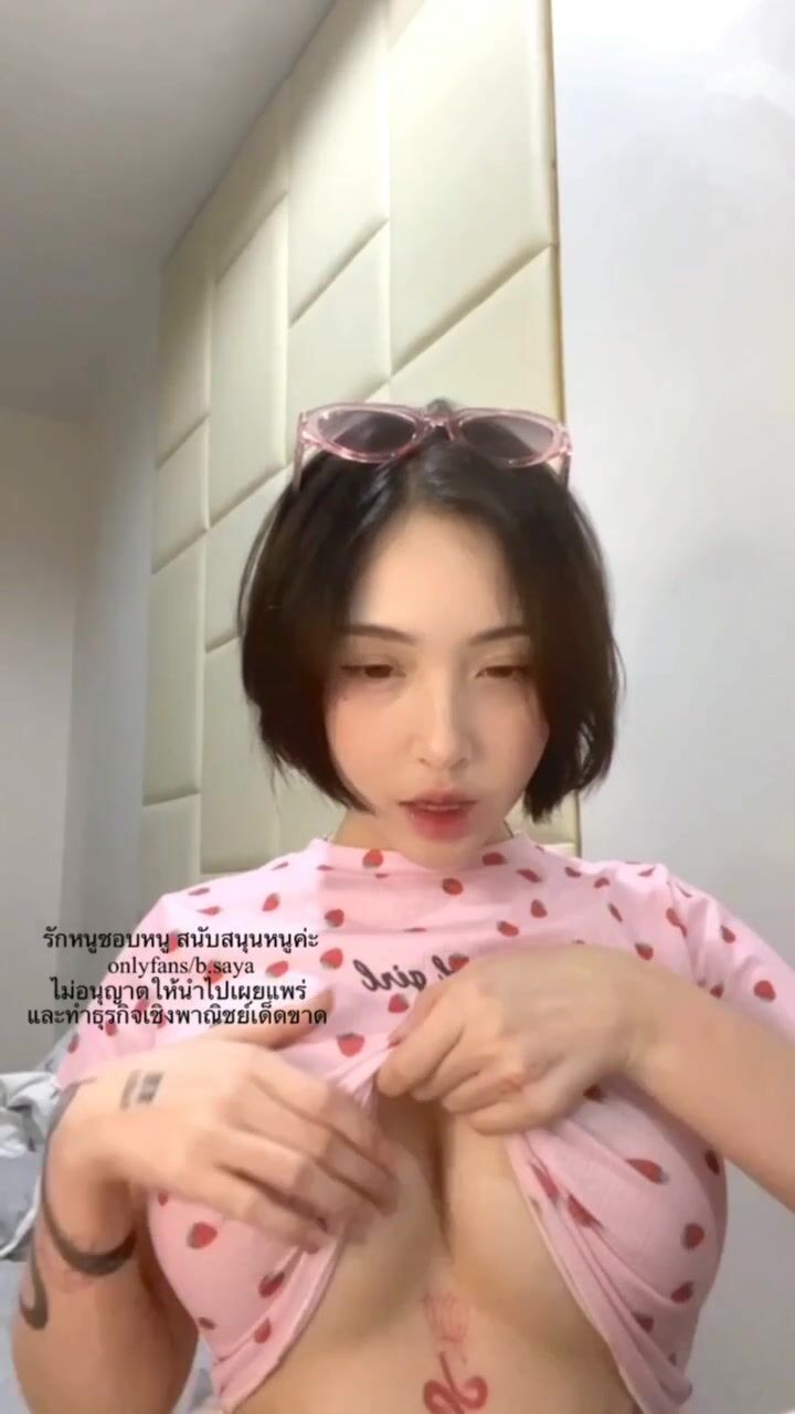 【精品流出】性感人間尤物  完美身材模特Onlyfans泰妹Buchsaya 騷氣誘惑視圖 (11)