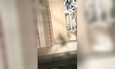 私房流出 精品推薦 五月新流出長期偷拍女生宿舍各種嫩妹 (1)