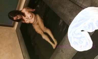 IG知名紋身辣妹 大屁股線下約炮金主無套被猛干呻吟聲堪比女優全程露臉 (7)