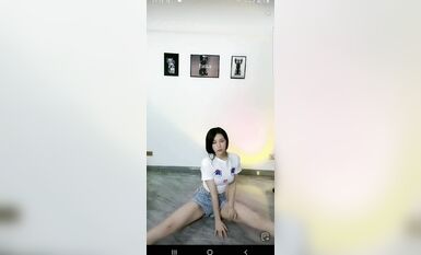 重磅 抖音直播技術性走光 熱舞 露底 美女雲集 (147)