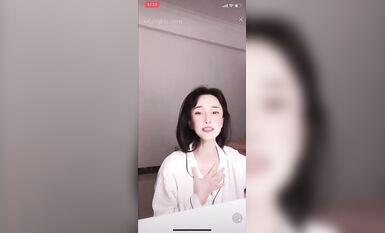 重磅 抖音直播技術性走光 熱舞 露底 美女雲集 (250)