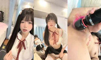 二次元卡哇伊甜美妹子 吃一口小布丁(4)