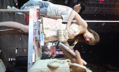 【極品CD】牛人大神商城專挑高顏值美女抄底內內 各式性感小窄內勒出13縫隙！反光騷丁露毛 (8)