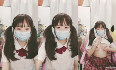 高顏值清純00後福利姬【香蕉不吶吶】 最新VIP訂閱直播福利 (1)