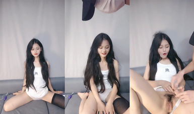 蘿莉嫩妹裸舞大秀 【小易的so啵啵】無套草逼 跳蛋自慰 (6)