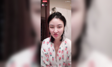 最新《瘋狂抖音》外篇之《抖音擦邊》眾女神直播中各種閃現走光刷邊 露毛露屁 凸點誘惑 (140)