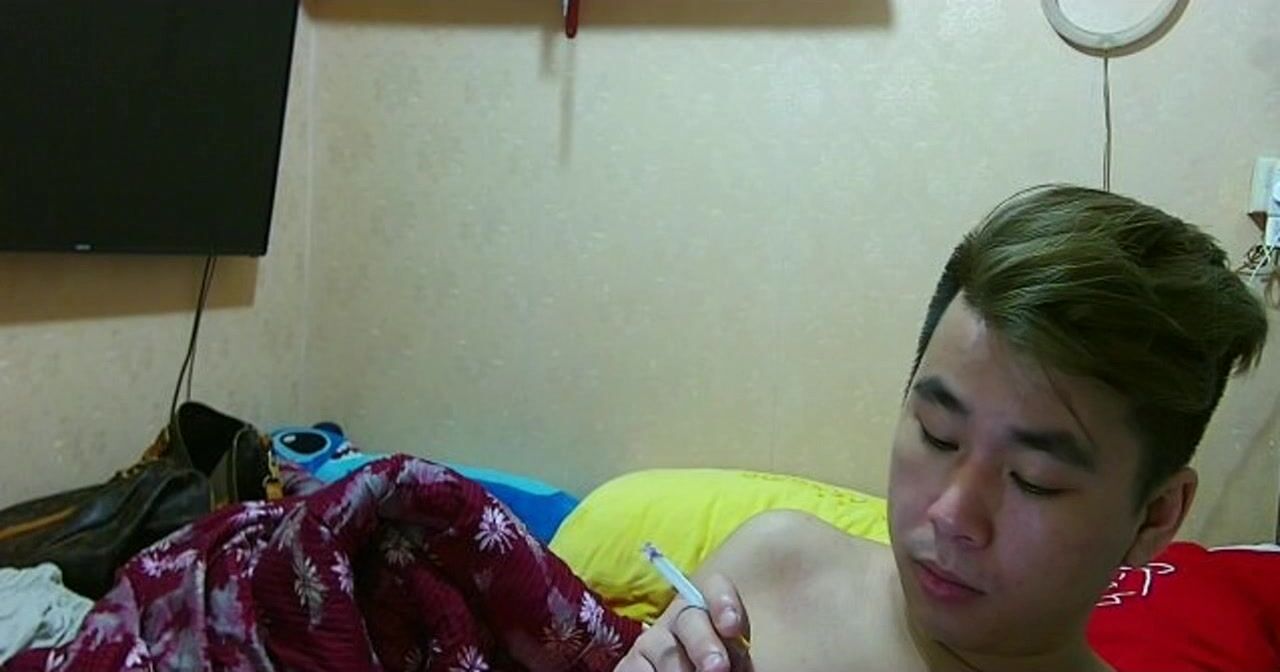 強烈推薦！旅館老闆【偷拍史上最美的滿級大美女】沒有之一！長得像湯唯 史上最美的清純美女與男友日常打炮 (25)