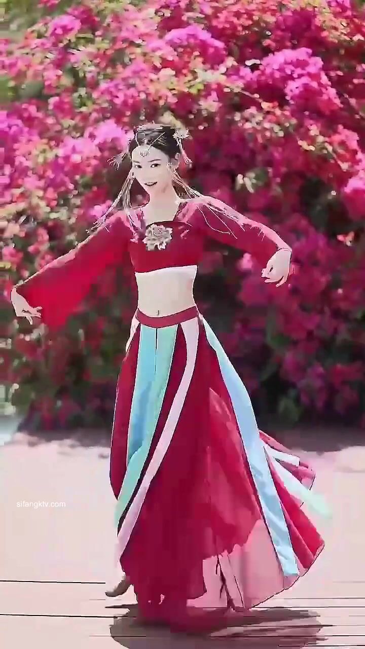 超美極品嫩模『杭州白白』九月最新啪啪 懟操口爆 白虎饅頭穴你值得擁有 高清 (38)