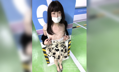 地下车库的邂逅：眼镜男娘的碎花裙 伪娘阿七