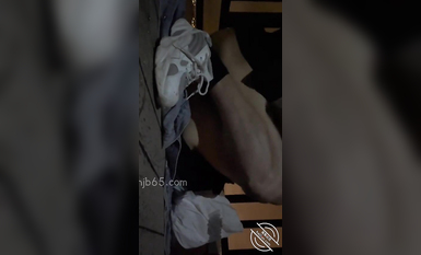 海角社區亂倫小哥封神熱銷之作  海邊瞭望台強奸處女表妹被人看到也不管了化身禽獸奪了她的第一次