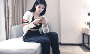 爆乳美女，很會玩，高顏值胸大腿細顏值高，超清性愛作品