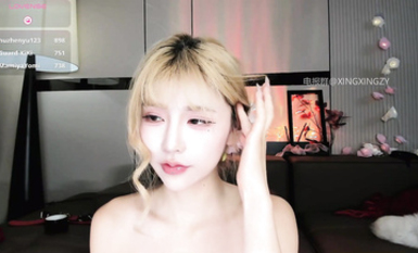 超人氣美少女【Kiki-2025】空姐制服誘惑~絲襪~道具自慰噴水 (3)