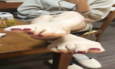 易直播 妮是八月 足控 足交 絲足 (4)