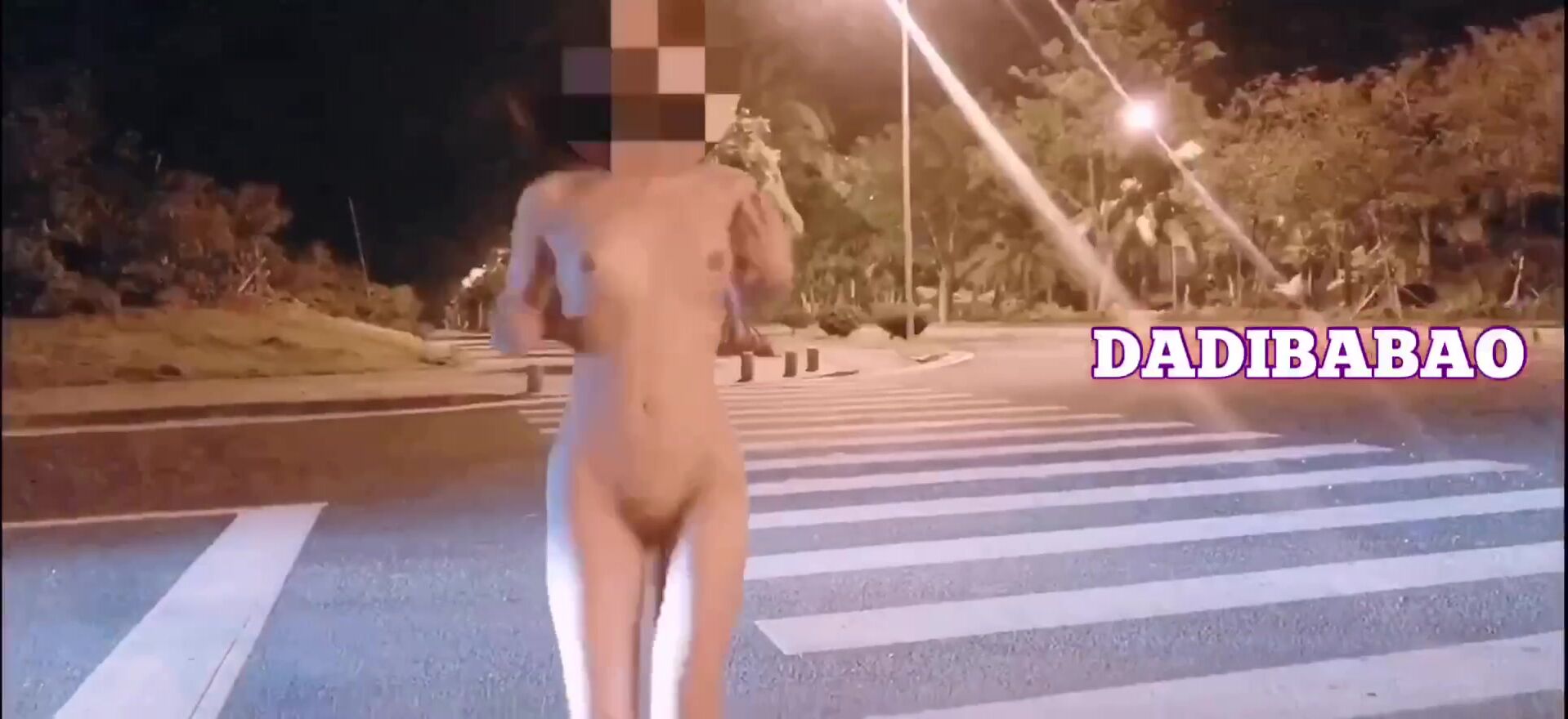 抖音80W粉絲推特網紅超萌蘿莉反差婊一隻喔私拍視圖大量流出人前露出3P喝尿野戰騷中極品 (47)