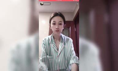 最新《瘋狂抖音》外篇之《抖音擦邊2》顏值主播各顯神通 閃現走光 刷邊尿尿熱舞 扣逼漏奶 (74)