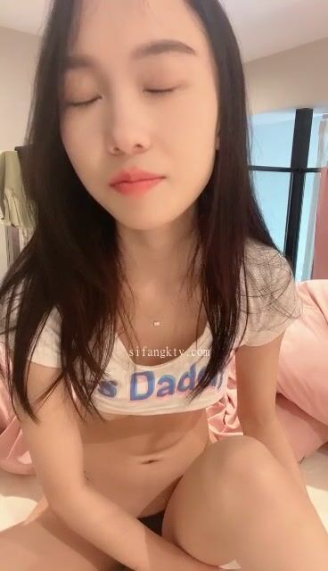 重磅核彈！高人氣女神~20小時~【小悅悅】裸舞~啪啪~噴水~~ (22)