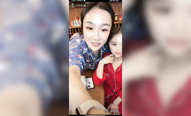 最新《瘋狂抖音》外篇之『三亞美女2』極品三亞外圍美女大秀身材 作死大尺度 摳B揉乳擠奶 (102)