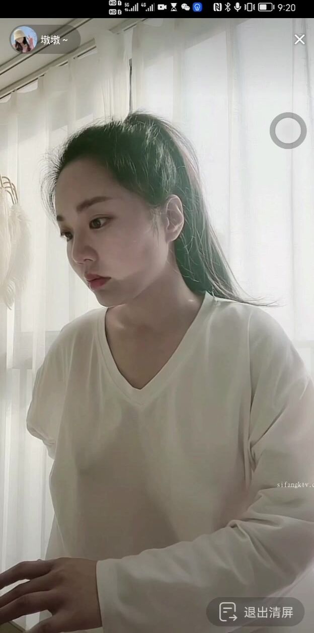 最新《瘋狂抖音》外篇之『三亞美女2』極品三亞外圍美女大秀身材 作死大尺度 摳B揉乳擠奶 (139)