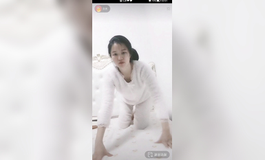 最新《瘋狂抖音》外篇之『三亞美女2』極品三亞外圍美女大秀身材 作死大尺度 摳B揉乳擠奶 (114)