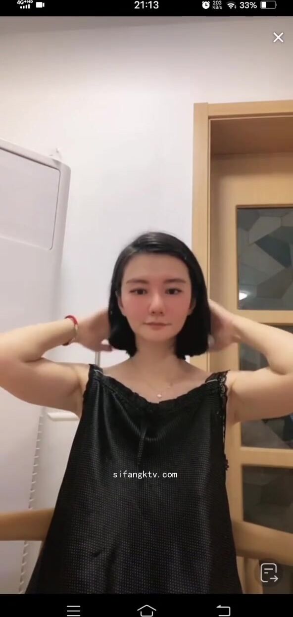 最新《瘋狂抖音》外篇之《抖音擦邊4》顏值主播各顯神通 閃現走光 刷邊瘋狂作死 扣逼漏奶 (104)