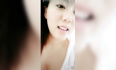 最新《瘋狂抖音》外篇之『三亞美女2』極品三亞外圍美女大秀身材 作死大尺度 摳B揉乳擠奶 (126)