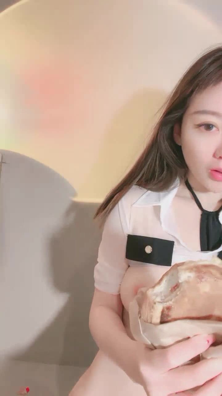 七彩女神『軍閥太太』㊙️極品尤物 小逼那是嘎嘎的粉嫩 頂級合集不容錯過的各種射擊讓你欲罷不能 (2)