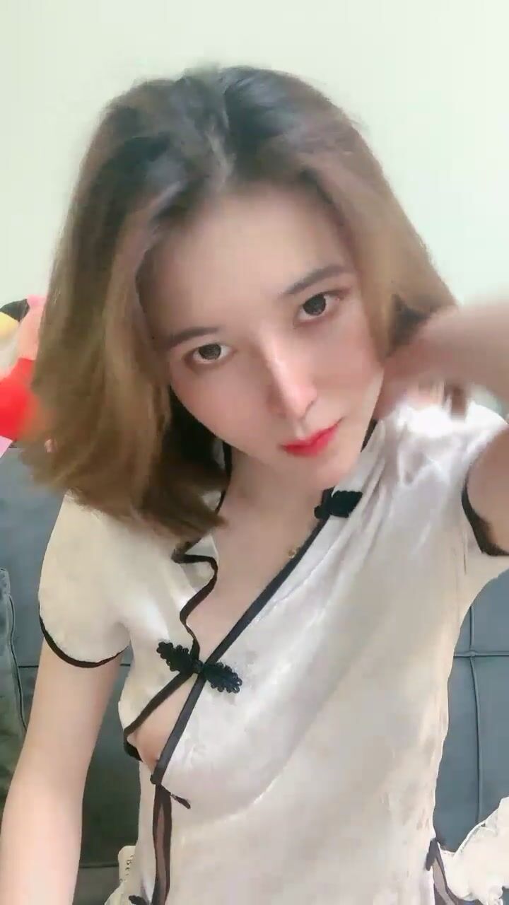 核彈！短發御姐~20小時~【一笑而過】又騷又御~擼到腎虛！ (1)